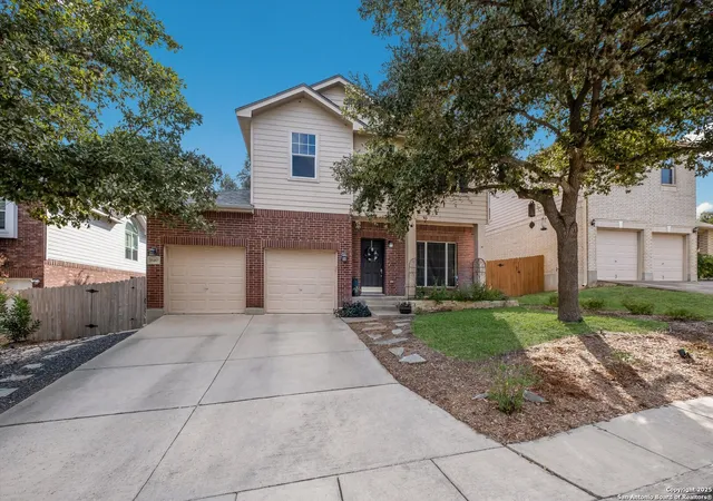 Photo 1 of Sale Pending at 9410 De Leon Dr, San Antonio, TX 78250 | MLS# 1923880 | Listing updated on 2026-01-21