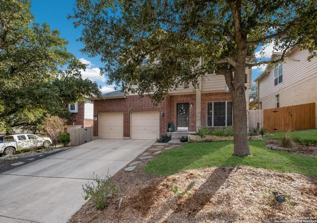 Photo 3 of Sale Pending at 9410 De Leon Dr, San Antonio, TX 78250 | MLS# 1923880 | Listing updated on 2026-01-21