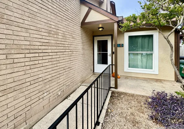 Photo 2 of Single family home for sale at 8527 Stonebridge #2, San Antonio, TX 78240 | MLS# 1923908 | Listing updated on 2026-01-20