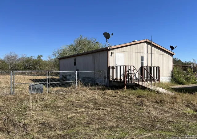 Photo 3 of Manufactured home for sale at 477 County Road 440, Stockdale, TX 78160 | MLS# 1923984 | Listing updated on 2025-12-02