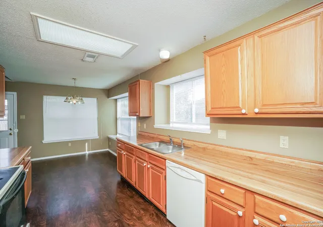 4th image of 7724 Forest, Live Oak, TX 78233 | MLS# 1923985