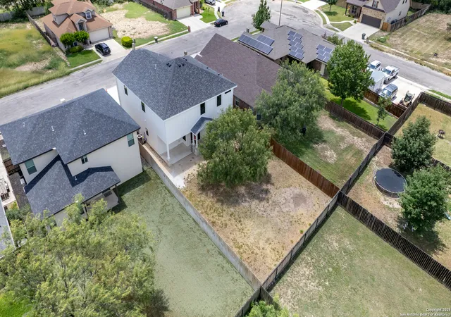 40th image of 6 Rio Seco, Uvalde, TX 78801 | MLS# 1924004