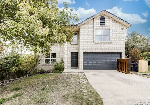 Photo 2 of Sale Pending at 8626 Vantage, San Antonio, TX 78251 | MLS# 1924011 | Listing updated on 2025-12-29