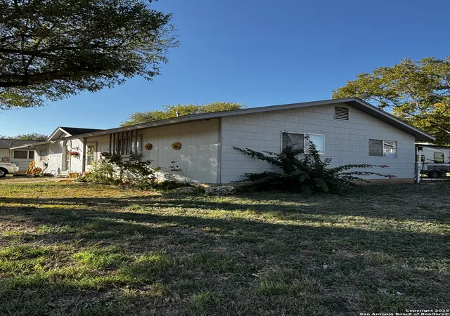 Photo 3 of Single family home for sale at 4355 Redcap Dr, San Antonio, TX 78222 | MLS# 1924043 | Listing updated on 2025-12-01