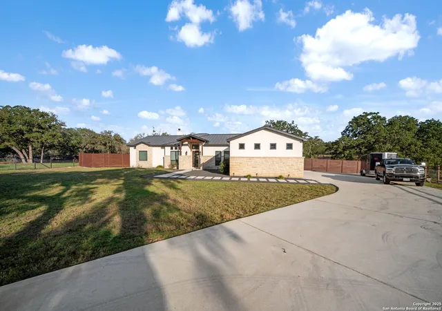 3rd image of 145 Bucks, La Vernia, TX 78121 | MLS# 1924053