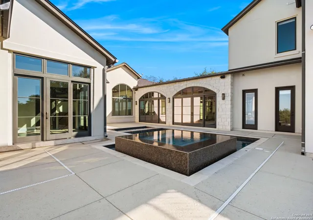 Photo 3 of Sale Pending at 8006 Crown Ter, Boerne, TX 78015 | MLS# 1924056 | Listing updated on 2025-11-26