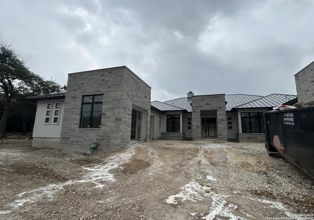 Photo 2 of Mansion for sale at 21310 Meditation Ln, San Antonio, TX 78257 | MLS# 1924062 | Listing updated on 2025-12-01