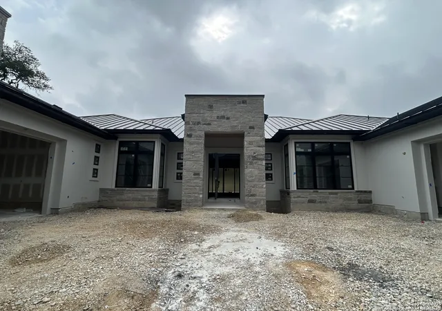 Photo 3 of Mansion for sale at 21310 Meditation Ln, San Antonio, TX 78257 | MLS# 1924062 | Listing updated on 2025-12-01