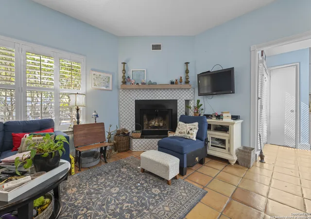Photo 3 of Condo for sale at 829 W Bitters #APT 703, San Antonio, TX 78216 | MLS# 1924088 | Listing updated on 2026-01-20