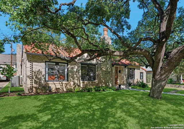 Homes for sale in Olmos Park, TX | 239 Belvidere, Olmos Park, TX 78212 | MLS# 1924099