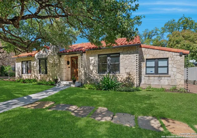 Homes for sale in Olmos Park, TX | 239 Belvidere, Olmos Park, TX 78212 | MLS# 1924099