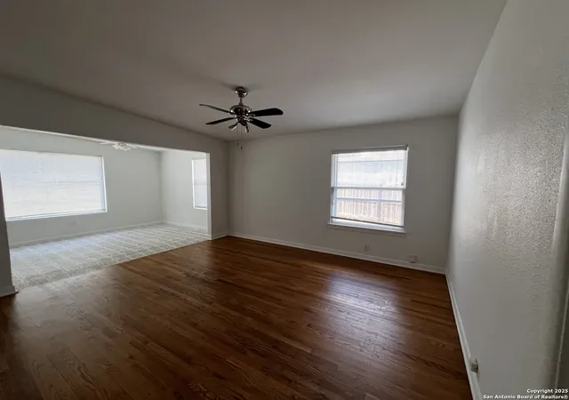 Photo 3 of Sale Pending at 507 Gilbert, San Antonio, TX 78213 | MLS# 1924111 | Listing updated on 2026-01-22