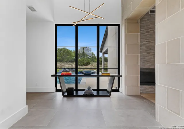 Photo 3 of Single family home for sale at 211 Clubs, Boerne, TX 78006 | MLS# 1924141 | Listing updated on 2026-02-11