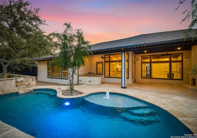 Photo 2 of Sale Pending at 18119 Abingdon Pl, San Antonio, TX 78257 | MLS# 1924169 | Listing updated on 2025-12-06