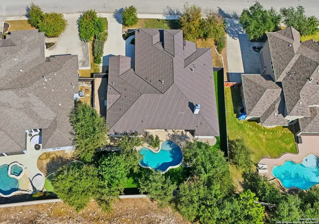 Photo 3 of Sale Pending at 18119 Abingdon Pl, San Antonio, TX 78257 | MLS# 1924169 | Listing updated on 2025-12-06