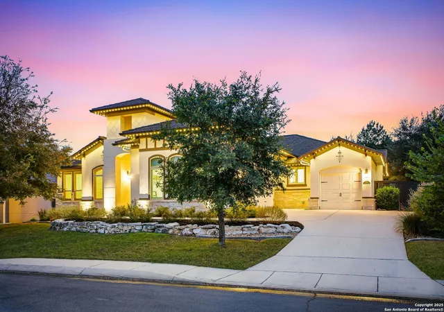 Photo 4 of Sale Pending at 18119 Abingdon Pl, San Antonio, TX 78257 | MLS# 1924169 | Listing updated on 2025-12-06