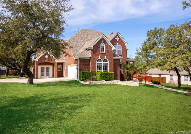 Photo 2 of Sale Pending at 27611 Autumn Ter, Boerne, TX 78006 | MLS# 1924188 | Listing updated on 2026-05-04