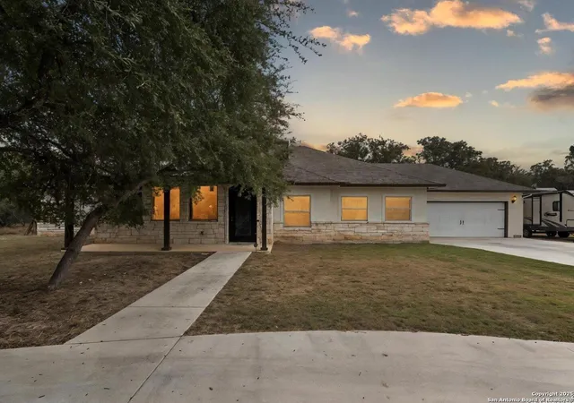 2nd image of 256 Park Road, Bandera, TX 78003 | MLS# 1924224