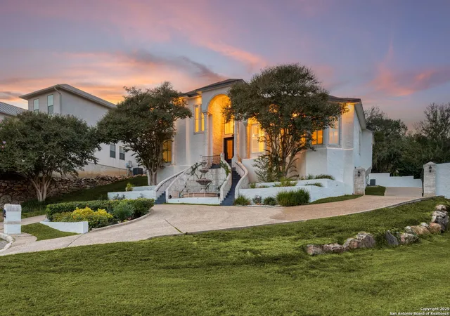 Photo 2 of Single family home for sale at 3 Benchwood, San Antonio, TX 78248 | MLS# 1924255 | Listing updated on 2026-04-06