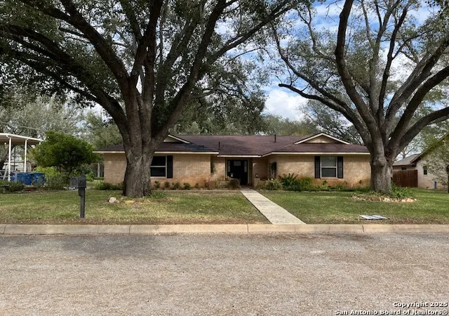 Photo 1 of Single family home for sale at 1216 Mockingbird, Pleasanton, TX 78064 | MLS# 1924269 | Listing updated on 2026-06-18