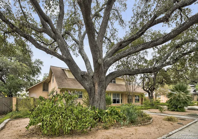 Photo 3 of Sale Pending at 2702 Marlborough, San Antonio, TX 78230 | MLS# 1924279 | Listing updated on 2026-01-07