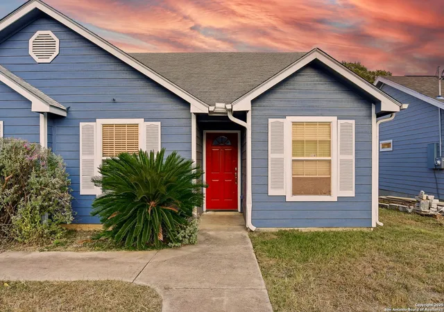 Photo 1 of Single family home for sale at 1150 Green Hill, Canyon Lake, TX 78133 | MLS# 1924282 | Listing updated on 2026-03-13