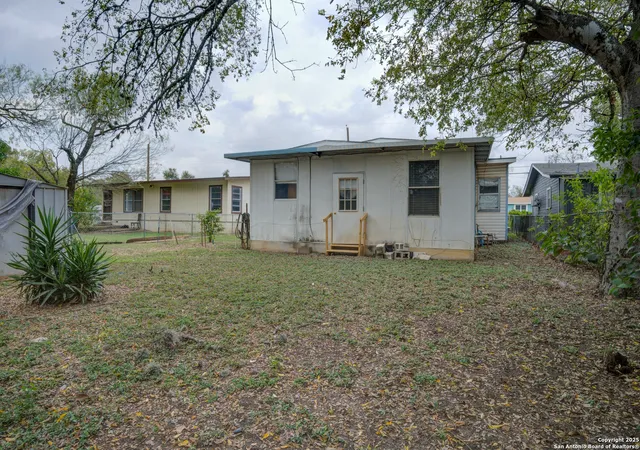 Photo 4 of Sale Pending at 610 Corliss, San Antonio, TX 78220 | MLS# 1924283 | Listing updated on 2026-03-31