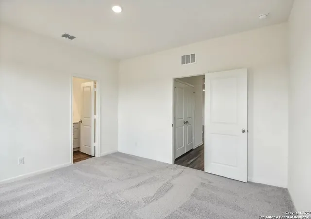 Photo 3 of Sale Pending at 5206 Thistle Pl, San Antonio, TX 78222 | MLS# 1924311 | Listing updated on 2025-12-10