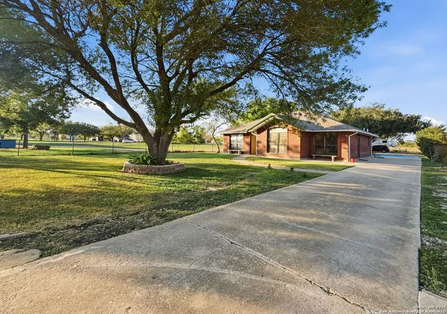 2nd image of 434 County Road 6610, Devine, TX 78016 | MLS# 1924321