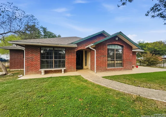 4th image of 434 County Road 6610, Devine, TX 78016 | MLS# 1924321