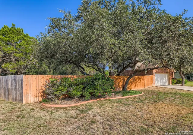 Photo 3 of Single family home for sale at 13607 Windy Creek, Helotes, TX 78023 | MLS# 1924343 | Listing updated on 2025-12-02