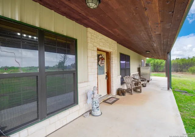 4th image of 462 Co Rd 763 B, Devine, TX 78016 | MLS# 1924397