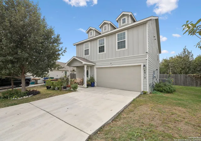 Photo 3 of Single family home for sale at 6915 Gino Valley, San Antonio, TX 78242 | MLS# 1924400 | Listing updated on 2026-05-26
