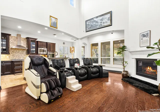 Photo 4 of Single family home for sale at 2426 Dunmore Hill, San Antonio, TX 78230 | MLS# 1924418 | Listing updated on 2025-12-02