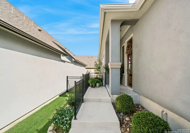 3rd image of 105 Gaucho, Boerne, TX 78006 | MLS# 1924432