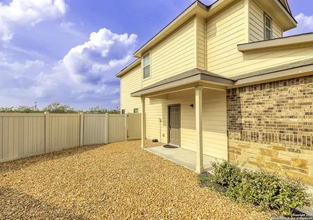Photo 3 of Sale Pending at 5507 Hvn Springs, Converse, TX 78109 | MLS# 1924475 | Listing updated on 2026-01-14