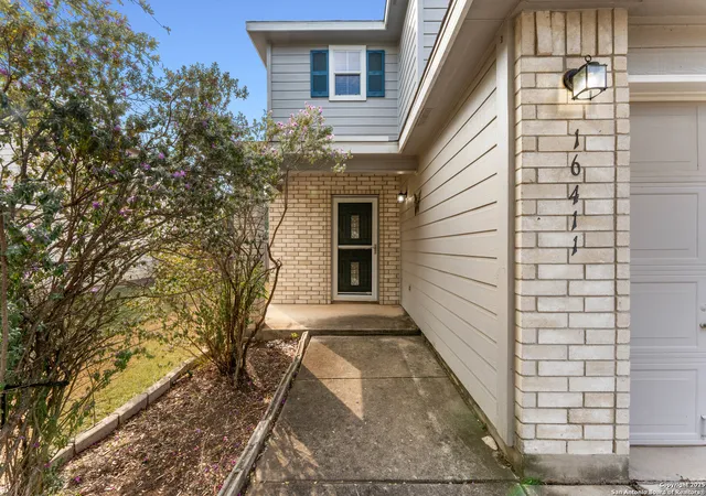 Photo 3 of Single family home for sale at 16411 Alamo Derby, Schertz, TX 78154 | MLS# 1924486 | Listing updated on 2025-12-02