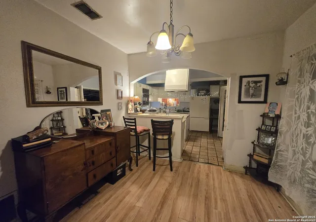 4th image of 1806 Santa Anna St, San Antonio, TX 78201 | MLS# 1924506