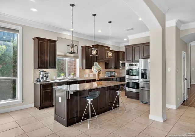 Photo 3 of Sale Pending at 7807 Hermosa Hl, San Antonio, TX 78256 | MLS# 1924531 | Listing updated on 2026-04-29