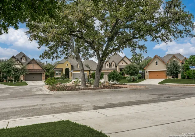 Photo 3 of Sale Pending at 3038 Glen Holw, San Antonio, TX 78232 | MLS# 1924561 | Listing updated on 2026-04-18