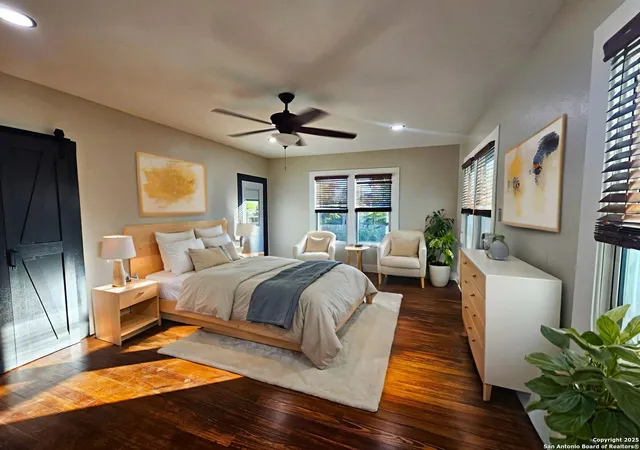 Photo 4 of Single family home for sale at 624 S Austin, Seguin, TX 78155 | MLS# 1924587 | Listing updated on 2026-03-30