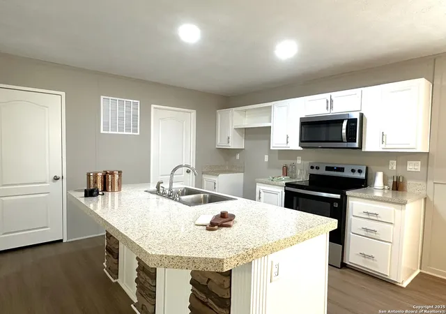4th image of 4051 Sutherland Springs, Seguin, TX 78155 | MLS# 1924597