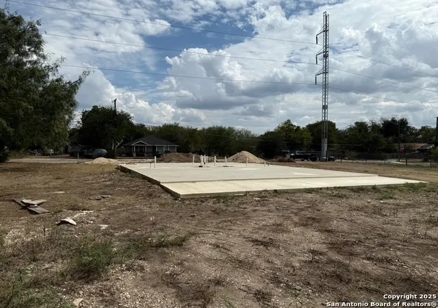 Photo 2 of Land for sale at 2327 Sw 34th, San Antonio, TX 78237 | MLS# 1924655 | Listing updated on 2026-01-16