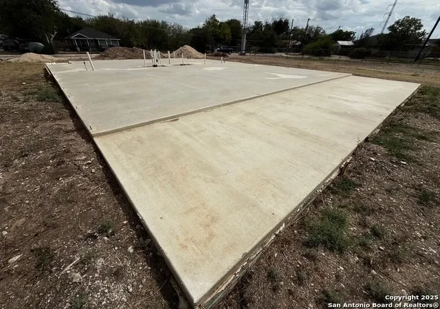 Photo 3 of Land for sale at 2327 Sw 34th, San Antonio, TX 78237 | MLS# 1924655 | Listing updated on 2026-01-16