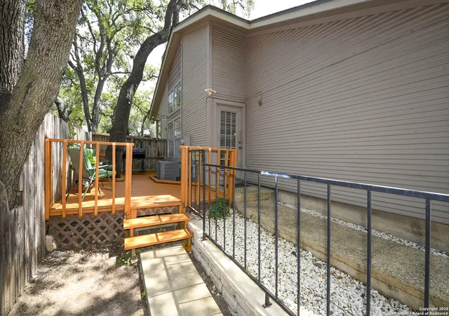 9th image of 9536 W Dover Ridge, San Antonio, TX 78250 | MLS# 1924661