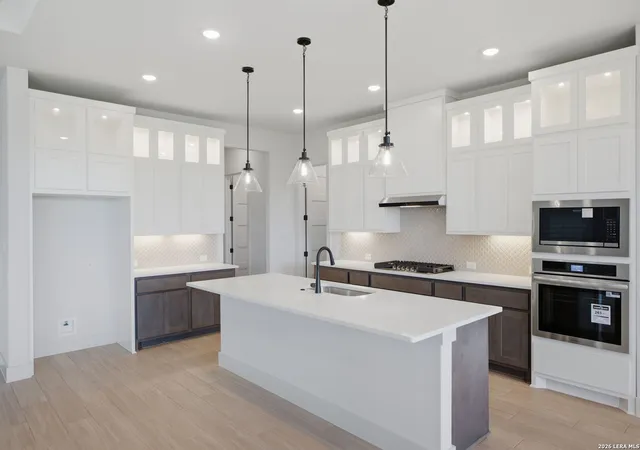 1st image of 171 Pradera Ridge Dr, Floresville, TX 78114 | MLS# 1924703