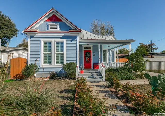 Photo 1 of Sale Pending at 922 N Pine, San Antonio, TX 78202 | MLS# 1924768 | Listing updated on 2026-01-14