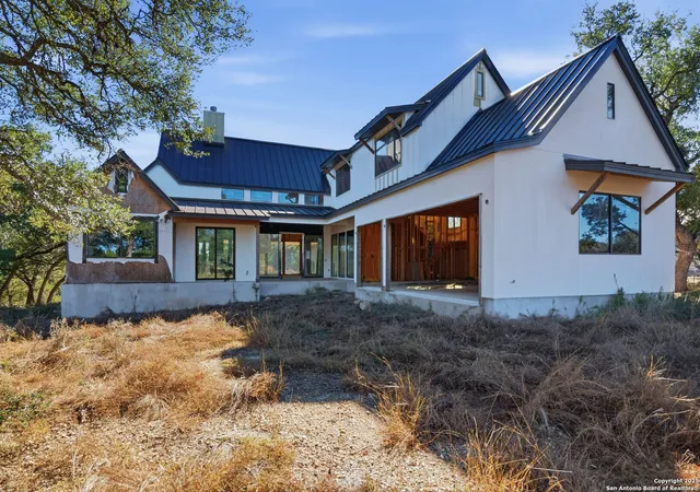 Photo 1 of Single family home for sale at 1742 Paradise Pkwy, Canyon Lake, TX 78133 | MLS# 1924827 | Listing updated on 2026-09-11