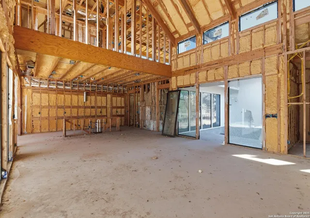 Photo 3 of Single family home for sale at 1742 Paradise Pkwy, Canyon Lake, TX 78133 | MLS# 1924827 | Listing updated on 2026-09-11