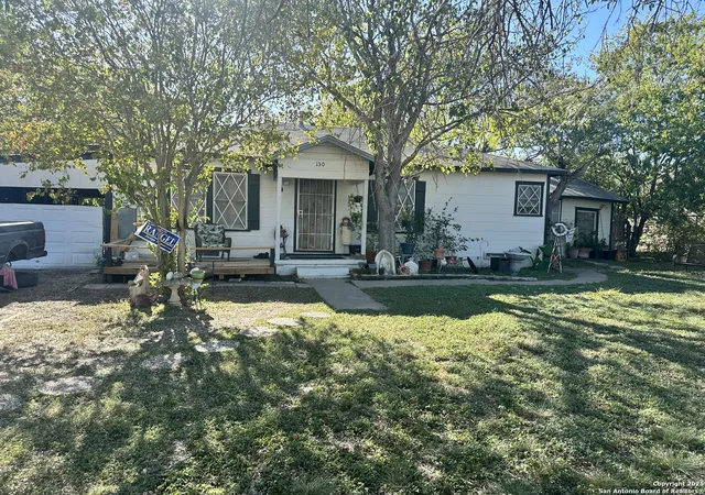Photo 1 of Sale Pending at 130 Bobby Lou, San Antonio, TX 78218 | MLS# 1924894 | Listing updated on 2025-12-08